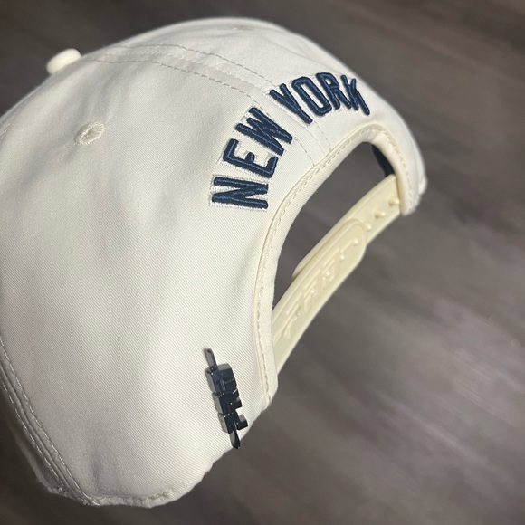 New York SnapBack - Picture 2 of 2